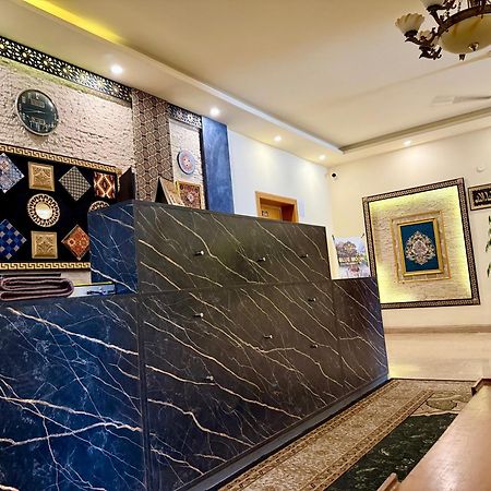 Blue Moon Residency Jinnah Super Исламабад Экстерьер фото