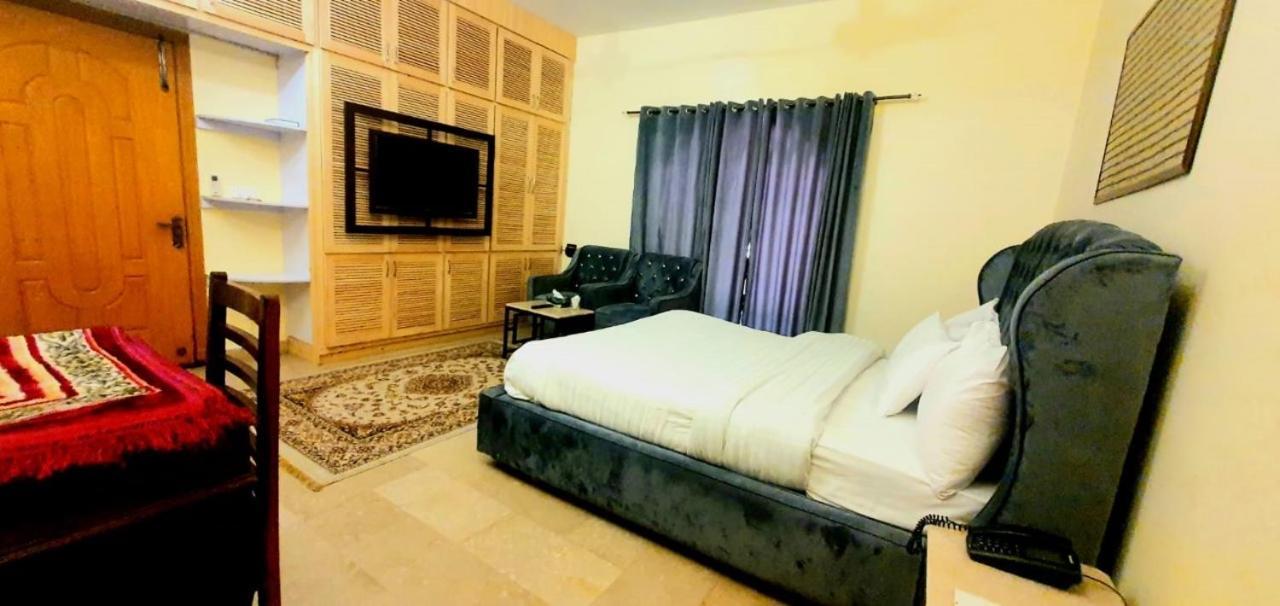 Blue Moon Residency Jinnah Super Исламабад Экстерьер фото